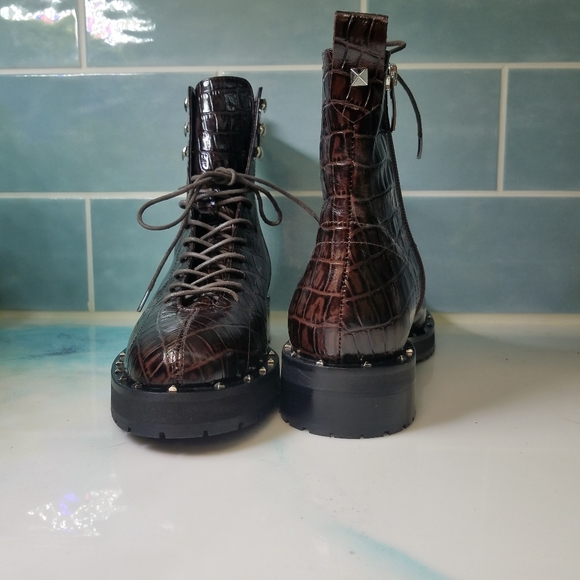 Boots -Tie up/Side Zipper Crocodile Embossed Funky - Picture 5 of 7